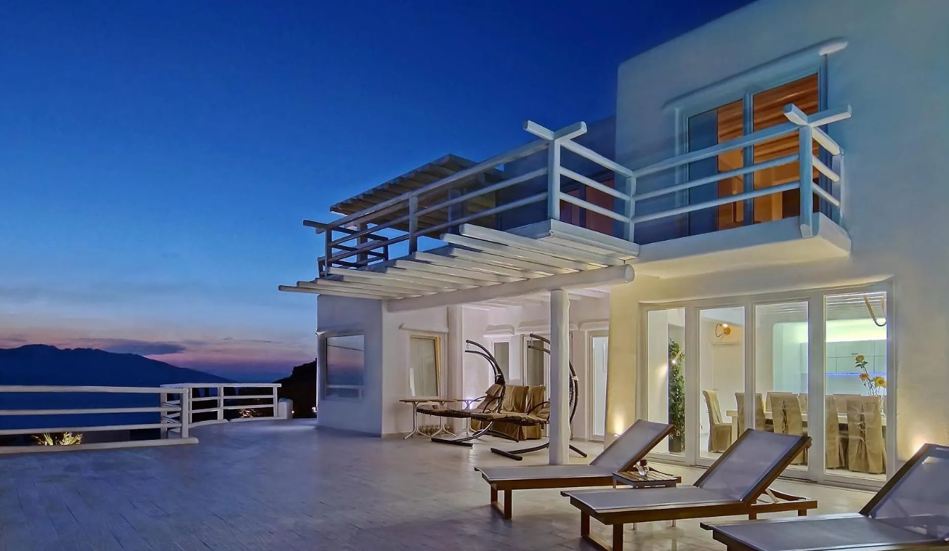 M11 - Mykos Villa - Luxury Oasis In Kastro Mykonos Town